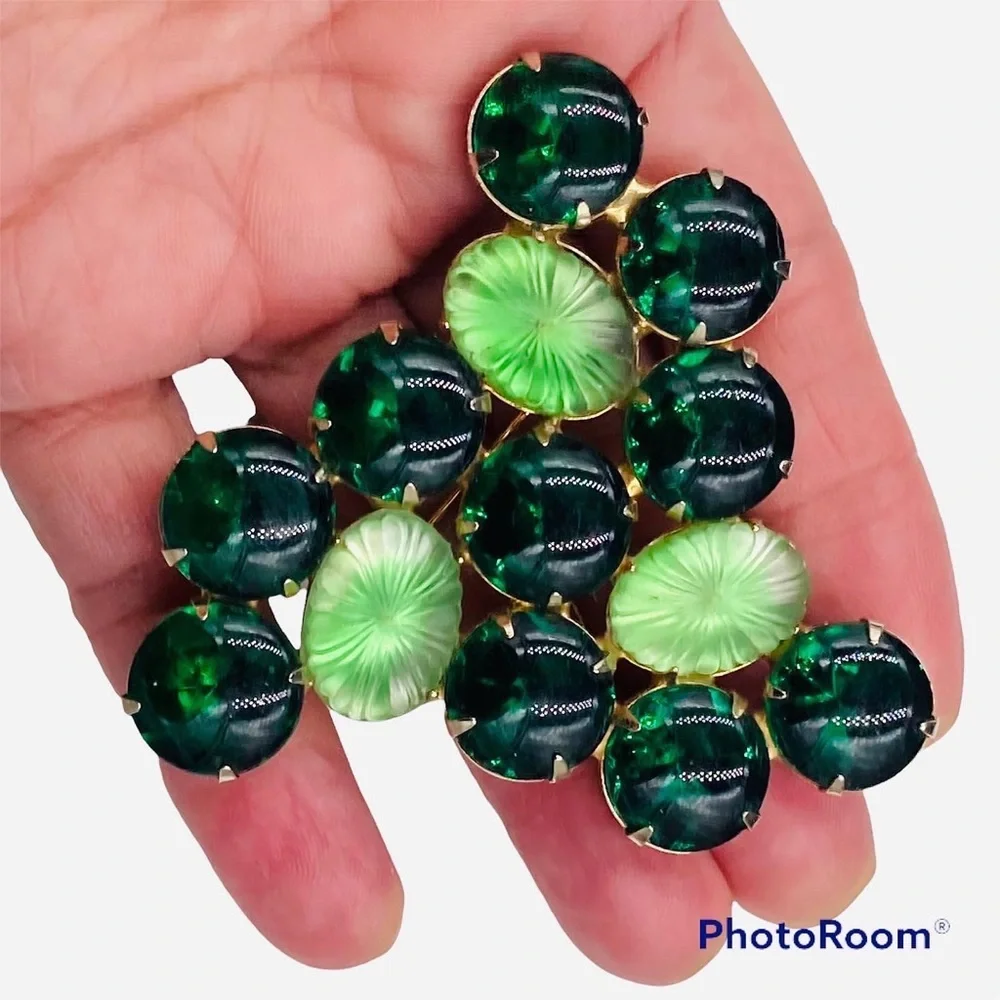 Vintage Green Glass Cabochon and Molded Glass Brooch